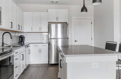 Sugar Hill Apartment | Landing | Chic 1BD, Gym, Pool