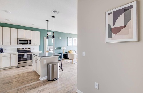 Kenton Apartment | Landing | Incredible 2BD, Gym, Yoga Studio