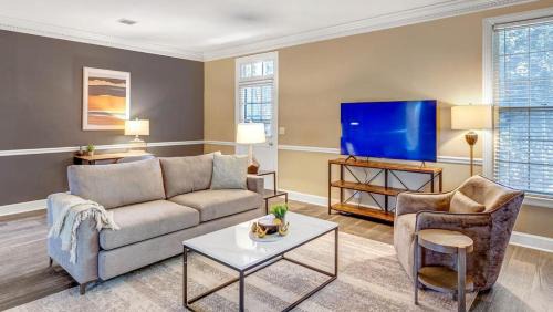 Green Hills Apartment | Landing Modern Apartment with Amazing Amenities (ID9248)