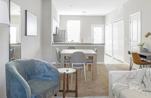 Canal Winchester Apartment | Landing | Spectacular 2BD, Gym, Pool