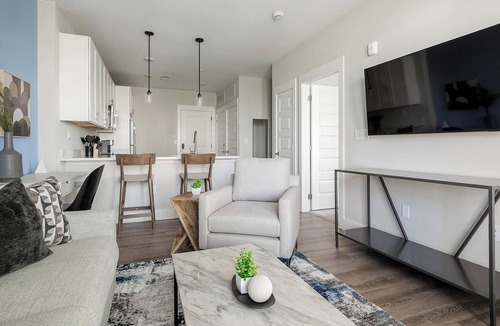 Hickory Apartment | Landing | Stunning 1BD, Yoga Studio, Clubhouse