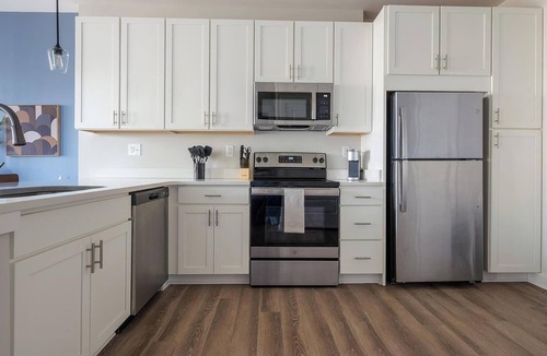 Hickory Apartment | Landing | Stunning 1BD, Yoga Studio, Clubhouse