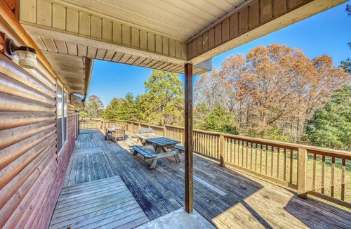 Saint Joe House | Large family, 3-bedroom retreat nestled in the Ozarks. Pet Friendly!