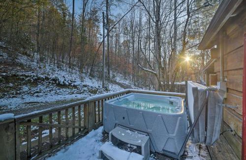 Tellico Plains House | Large Mountain Creek! Cabin in Tellico Plains