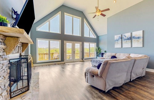 Dixon Springs Cottage | Lebanon Family Riverfront Hideaway: Dogs Welcome