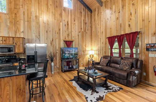 Linville Falls Cabin | Linville Gorge & Ski Resorts