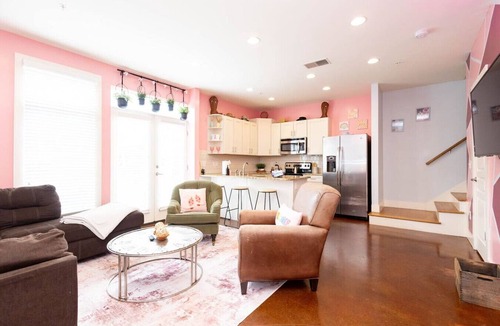 West End Condo | Lipstick & Boots: 3-Story West End Gem | Private Garage | Walk to Vanderbilt
