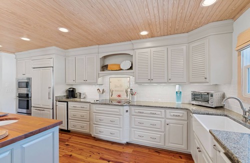 North Litchfield Beach House | Litchfield Home w/Elevator & Screened Porches Near Beach