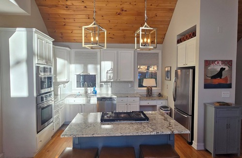 Big Canoe House | Location and Southern Charm in this large Big Canoe home!