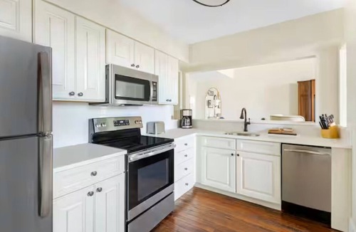 South of Broad Condo | Lodge Alley Inn - 1 Bedroom Loft