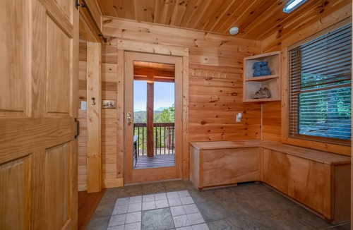 Lake Lure Cabin | Log Cabin LAKE and MOUNTAIN VIEWS! HOT TUB, private beach, lake river access!