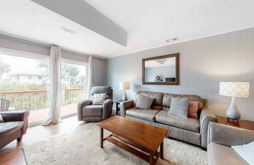 Edisto Island House | Lovely, Dog-Friendly House Close to Beach w/Free WiFi, Central AC, Private Pool