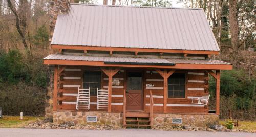 Pittman Center Ski Chalet | Lover's Leap