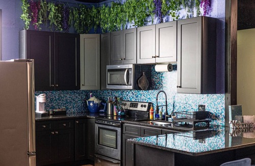 Knoxville Apartment | Lulu`s Loft ~ Walk to Food & Drinks | 5 min to DT