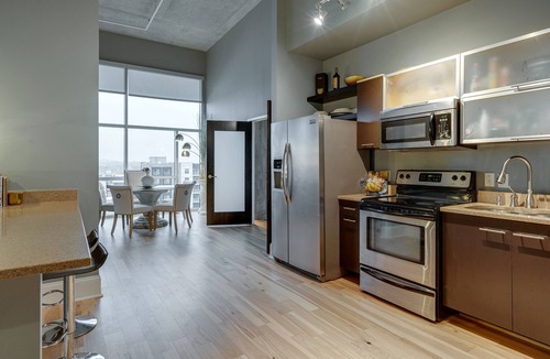 East Nashville Condo | Lux living in this 6th floor condo located in East Nashville minutes to downtown