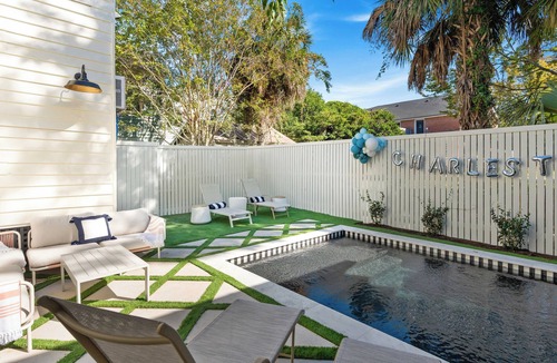 Cannonborough Elliotborough House | Luxe 5BR w/Heated Pool~1 Block to King~Lowcountry House