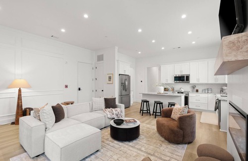 Woodstock Apartment | Luxe New 2BR Adair Park Downtown Woodstock