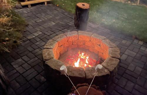 Jonesville Other | Luxurious Camping -Theater, Hot-Tub, Keg, Fire Pit