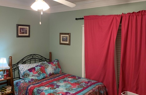 Dunwoody Apartment | Luxurious Condominium