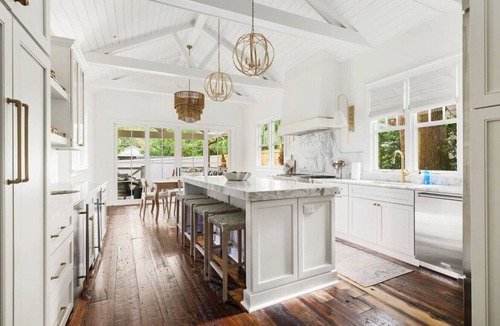 Old Village House | Luxury 4BR – Old Village Charm, Beach in Minutes
