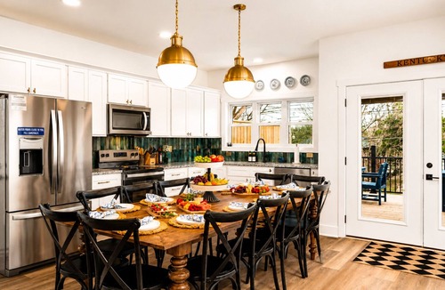 Frankfort House | Luxury Bourbon Trail Retreat-Speakeasy, Hot Tub, Sauna, Dogs OK, EV, Sleeps 12