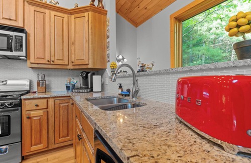 Franklin Cabin | Luxury Cabin | Hot Tub & Game Room Near Highlands