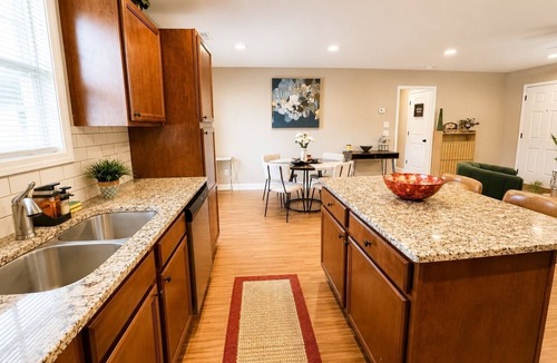 Knoxville House | Luxury Knoxville Family Retreat Near UT!