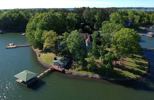 Mayhew House | Luxury Lake Norman Waterfront Estate, 7BR, Private Dock + Panoramic Views