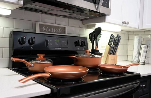 Lindridge-Martin Manor Apartment | Luxury Modern Apartment In Atlanta wFree Parking
