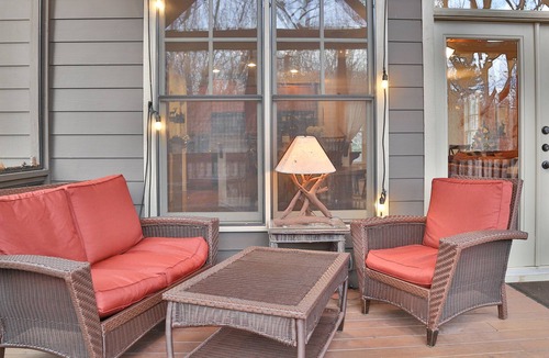 Big Canoe Cabin | Luxury Mountain Retreat | Cozy Fireplace, View & Hot Tub!