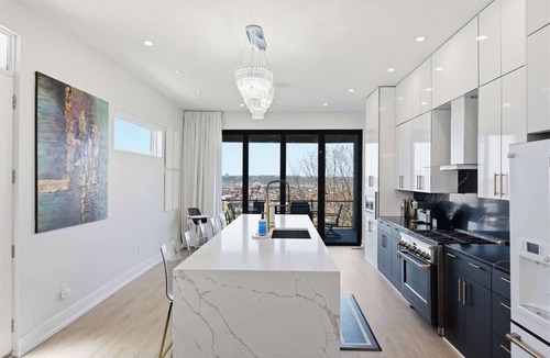 Mount Adams House | Luxury Mt. Adams Retreat
