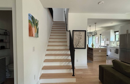Lincoln Heights House | Luxury Retreat - Sleeps 10–14/Uptown & South End