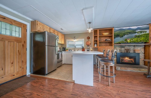 Sunset Cove House | M & M Rockhouse | Pet-Friendly Lake Cottage on Lake Lure with Private Lake Access and Fire Pit