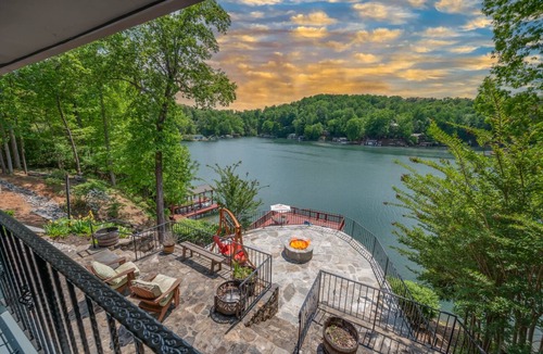 Sunset Cove House | M & M Rockhouse | Pet-Friendly Lake Cottage on Lake Lure with Private Lake Access and Fire Pit