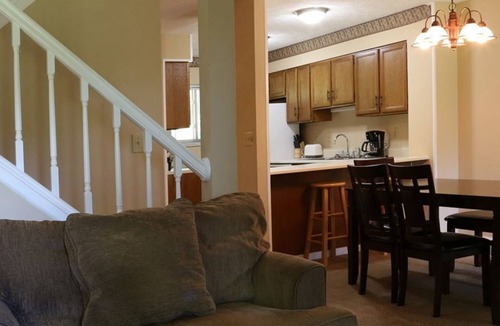 Cheat Lake House | Magnificent 2BR Townhouse in Lakeview Golf Resort