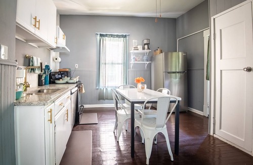 Five Points South Apartment | Magnolia Middle Suite| Queen Beds/Couples/Downtown