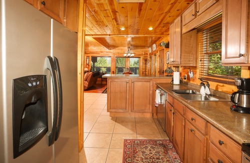 Chalet Village Cabin | Majestic Mtn VIEWS! Gatlinburg is 5 min. 3 Separate Decks. 2 Separate Game Rooms