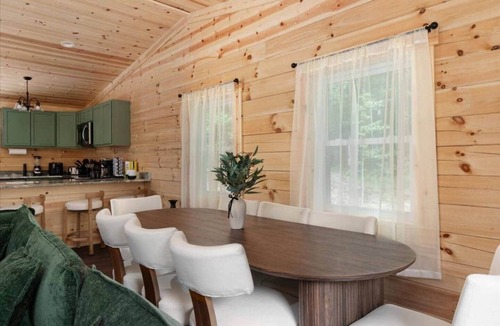 Mount Jackson Cabin | Major's Retreat, Hot Tub, Sauna, Games, Near Bryce