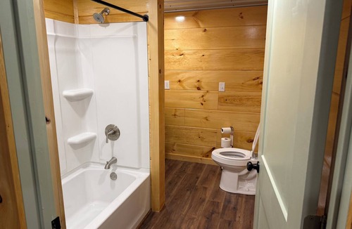 Woodbine Apartment | Mamaw Berta’s near Cumberland Falls and Laurel Lake