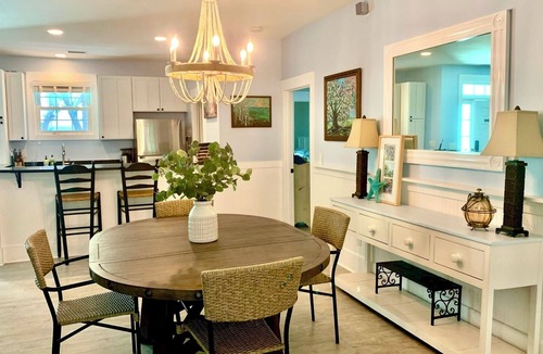 Melrose on the Beach Cottage | Melrose Oasis cottage by the Sea