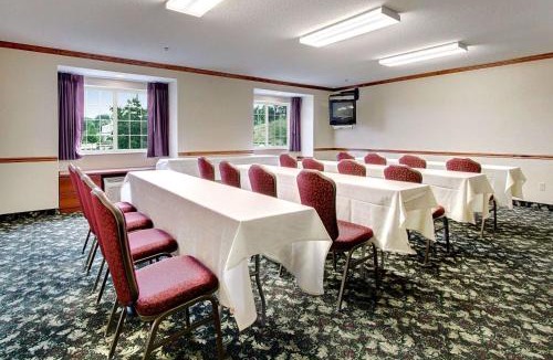 Bridgeport Hotel | Microtel Inn & Suites by Wyndham Bridgeport