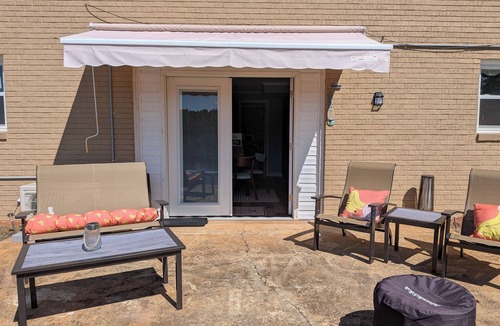 Hickory House | Mid-Century lake