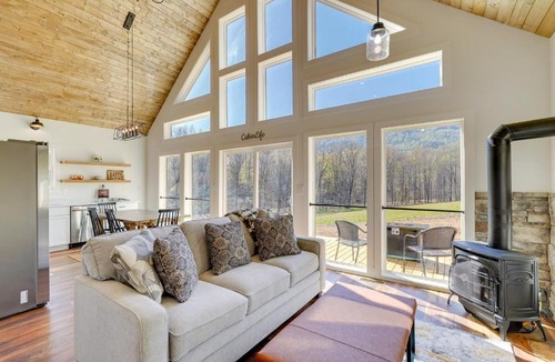 Dryden House | Modern Appalachian Vacation Rental w/River Access