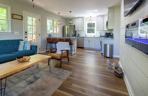 Dahlonega Cabin | Modern Cabin, Close to Dahlonega & Wineries, View, Hot Tub, Pet Friendly