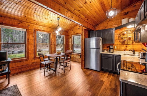Townsend Cabin | Modern Cabin Retreat in Smoky Mountains