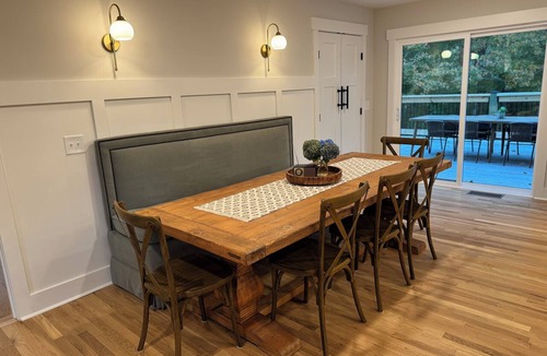 Greenbrier House | Modern Farmhouse Retreat on 4 Acres near Nashville,Tn Overlooking private woods