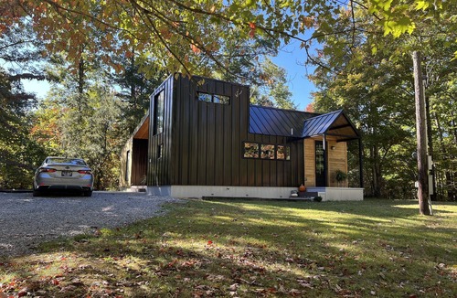 Muddy Pond House | Modern Home in Monterey Tennessee