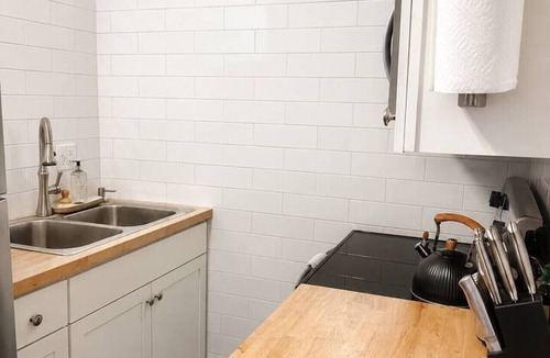 Georgetown Apartment | Modern Main Street Charm
