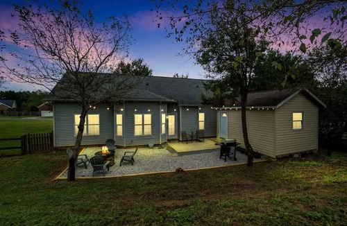 Monroe House | Modern Monroe Home, Close to CLT