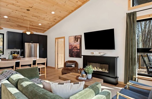 Wardensville House | Modern Mountain Retreat with Hot Tub in Lost City, West Virginia